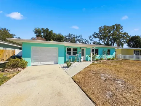 3213 56th Way N St Petersburg FL 33710