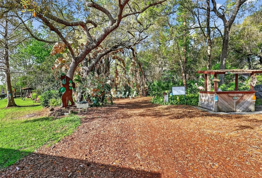 3567 Manatee Road Tavares FL 32778