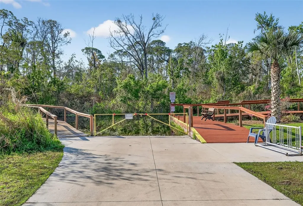 3567 Manatee Road Tavares FL 32778