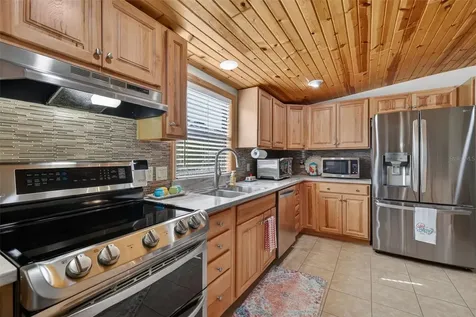 3567 Manatee Road Tavares FL 32778