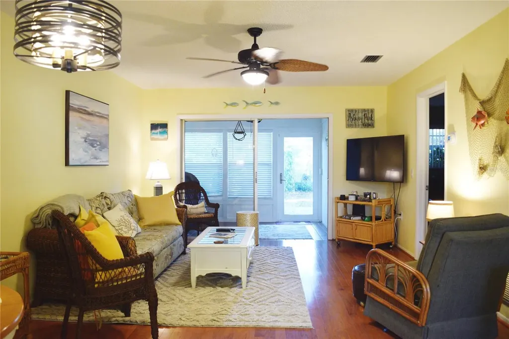 1016 De Soto Drive Dunedin FL 34698