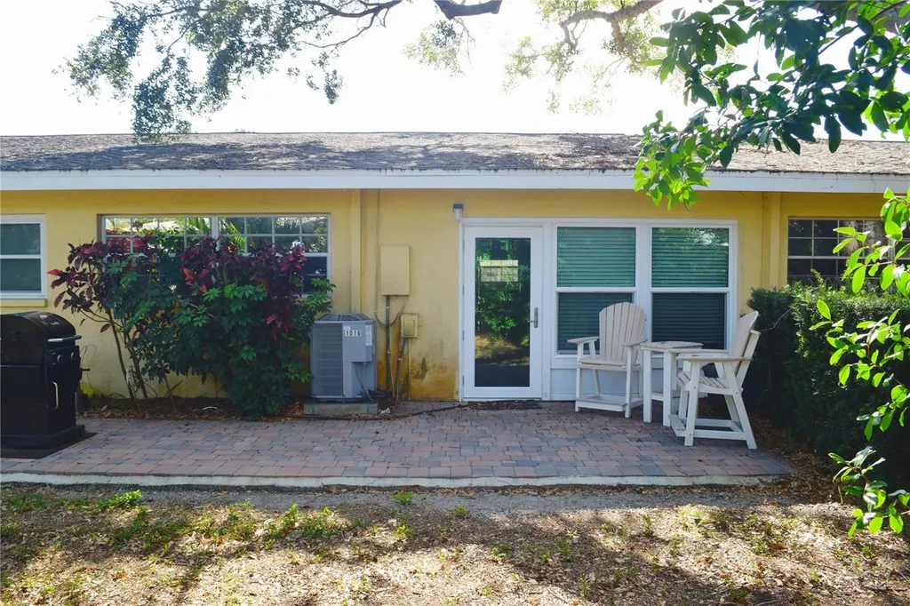 1016 De Soto Drive Dunedin FL 34698