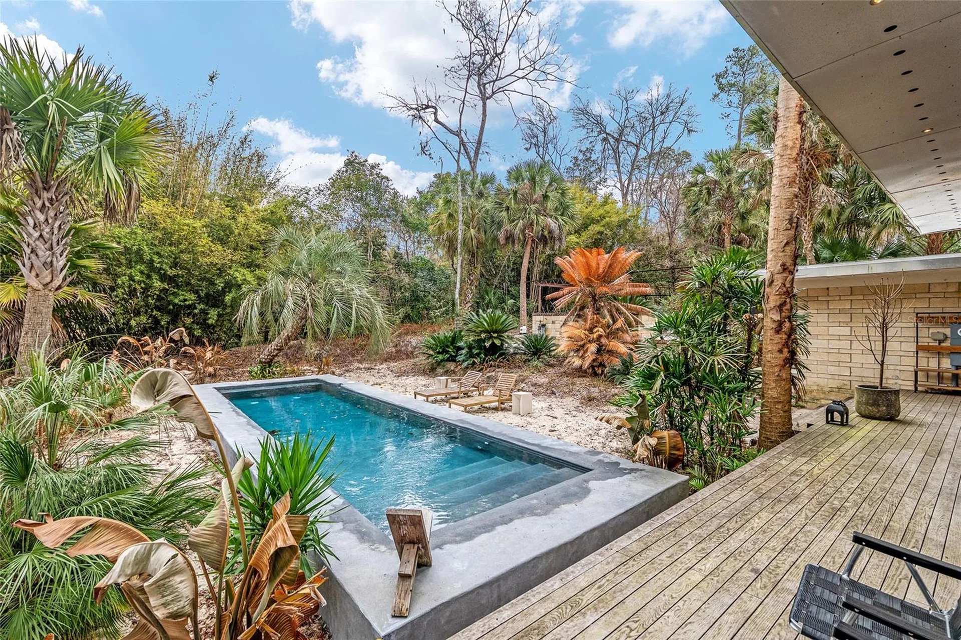 2062 NW 11th Road Gainesville FL 32605