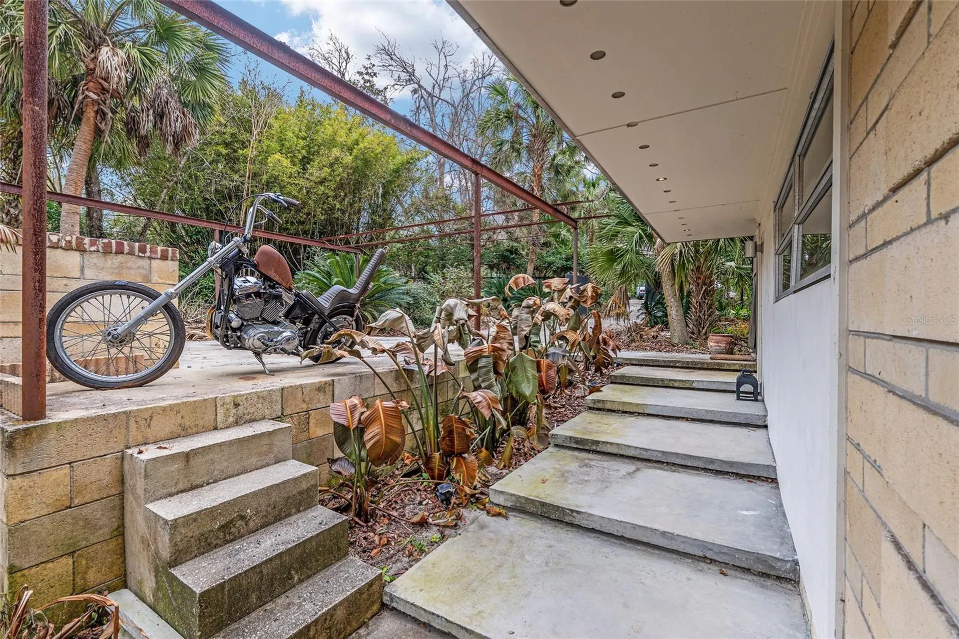 2062 NW 11th Road Gainesville FL 32605