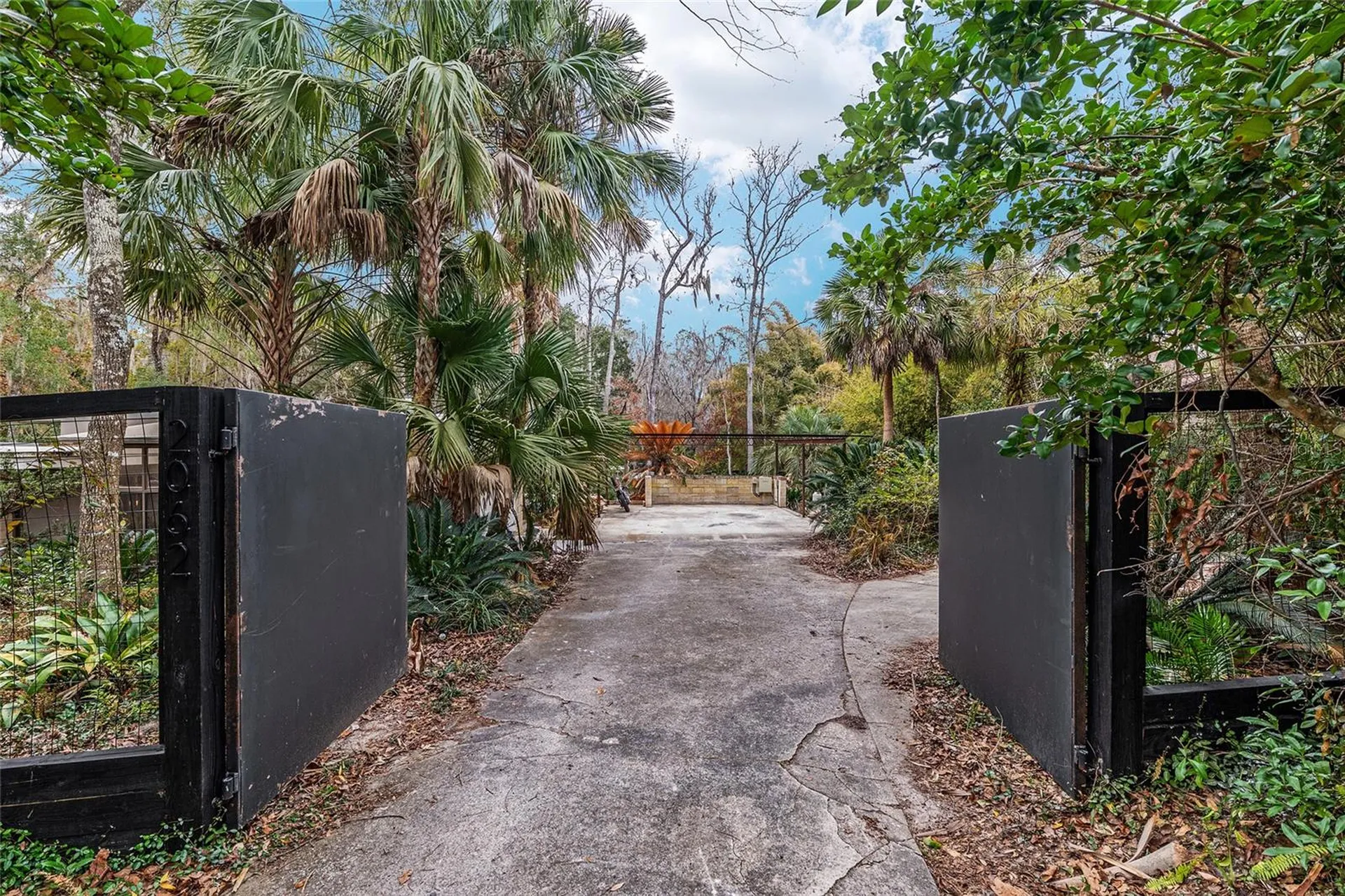 2062 NW 11th Road Gainesville FL 32605