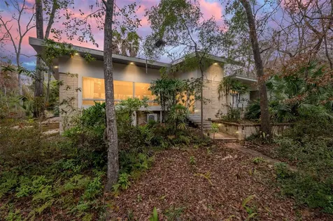 2062 NW 11th Road Gainesville FL 32605