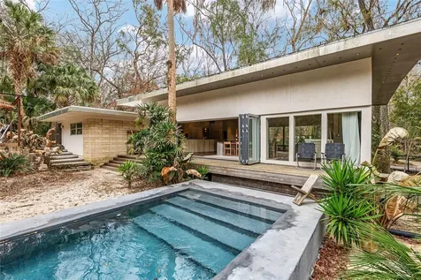 2062 NW 11th Road Gainesville FL 32605