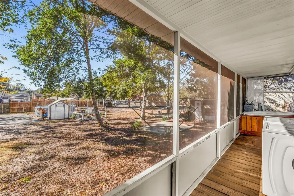 11408 Huggins Street Leesburg FL 34788