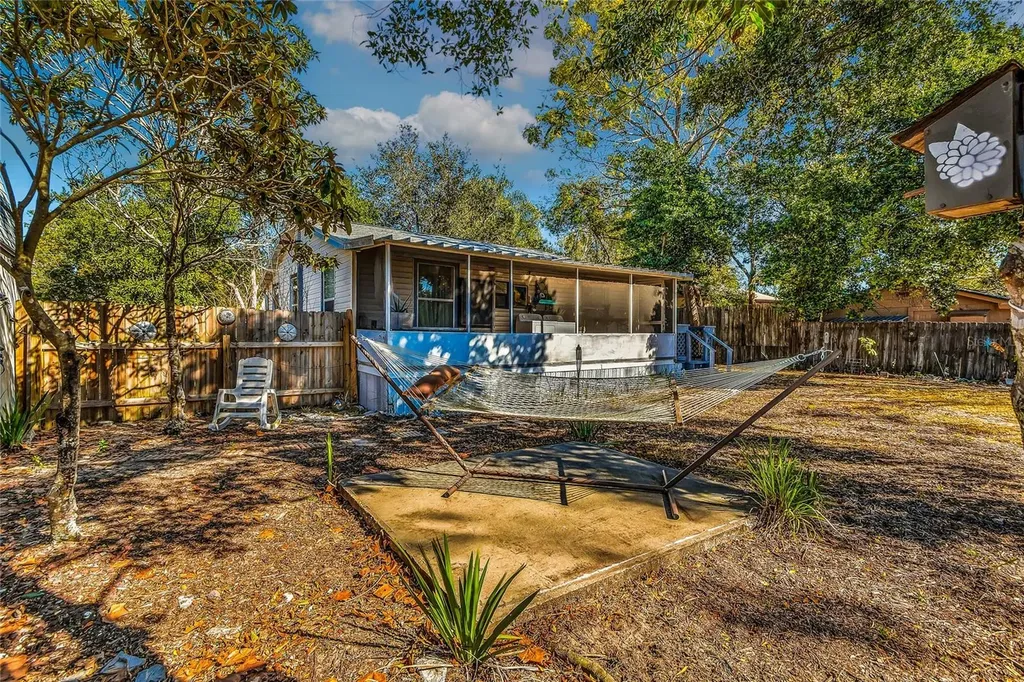 11408 Huggins Street Leesburg FL 34788