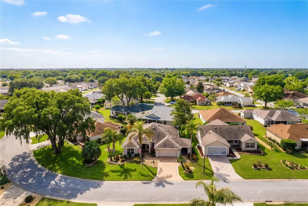 16905 SE 93rd Cuthbert Circle The Villages FL 32162