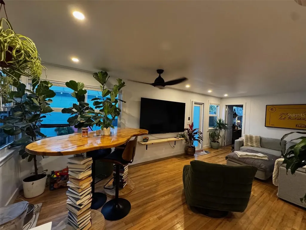 1616 N N Street N Lake Worth FL 33460