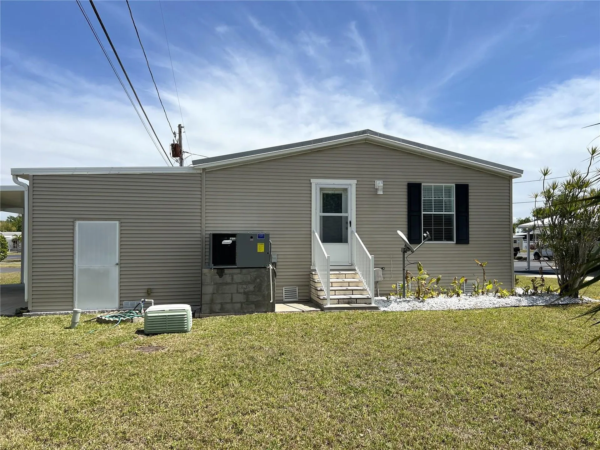 7316 Americana Drive NE St Petersburg FL 33702