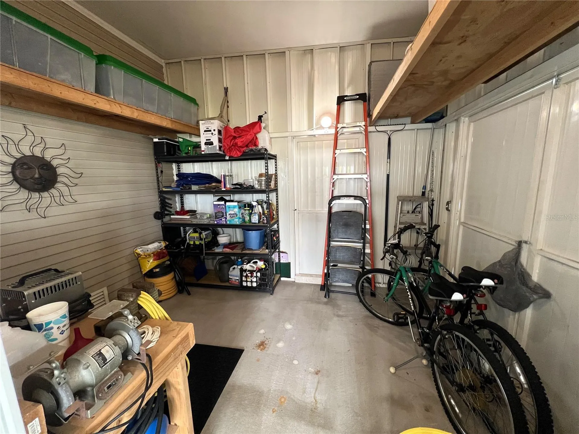 7316 Americana Drive NE St Petersburg FL 33702