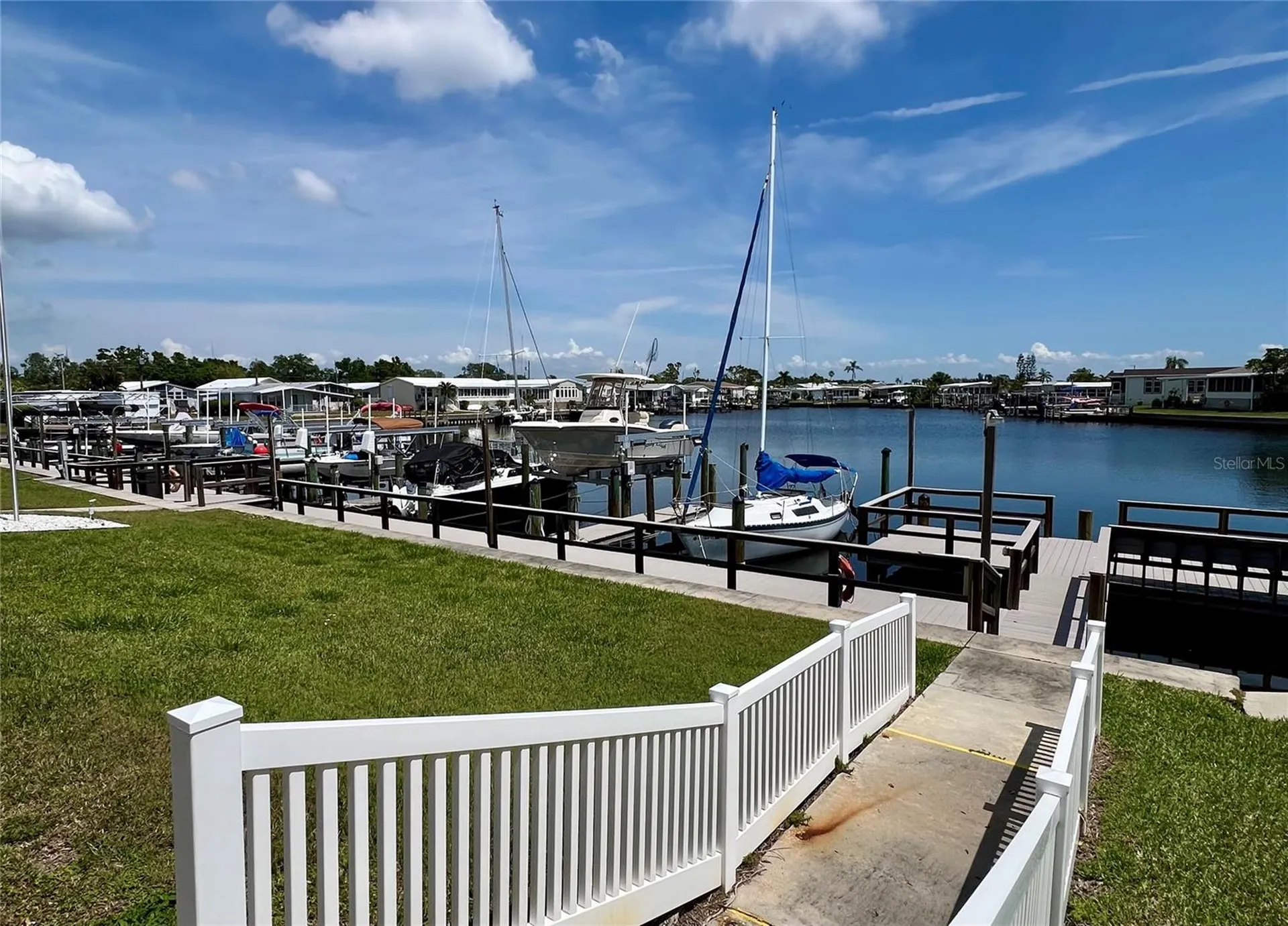 7316 Americana Drive NE St Petersburg FL 33702