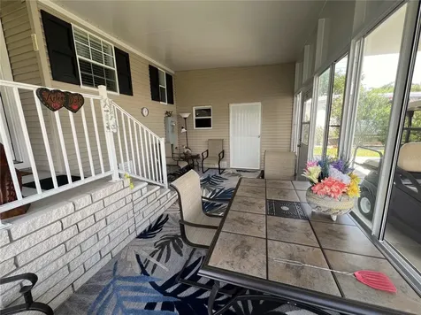 7316 Americana Drive NE St Petersburg FL 33702
