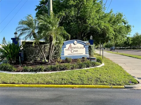 7316 Americana Drive NE St Petersburg FL 33702