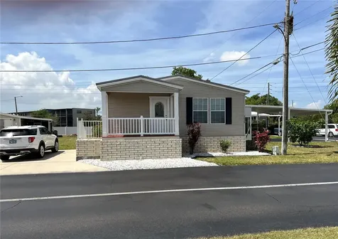 7316 Americana Drive NE St Petersburg FL 33702