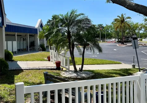 7316 Americana Drive NE St Petersburg FL 33702