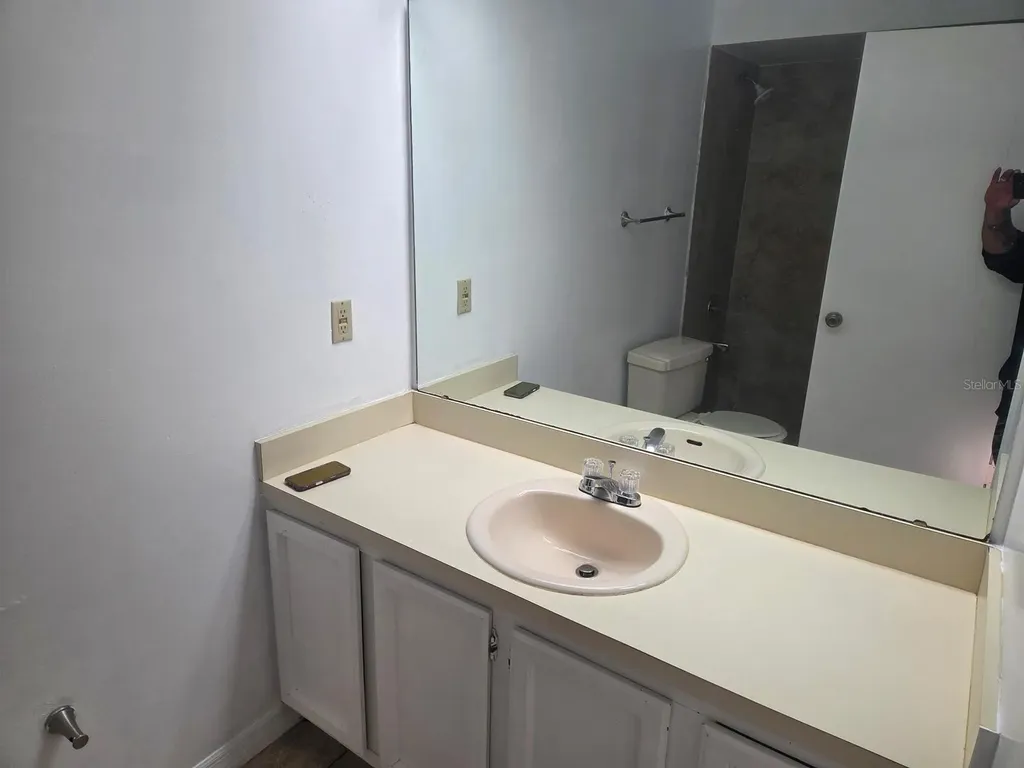 4367 White Pine Avenue Orlando FL 32811