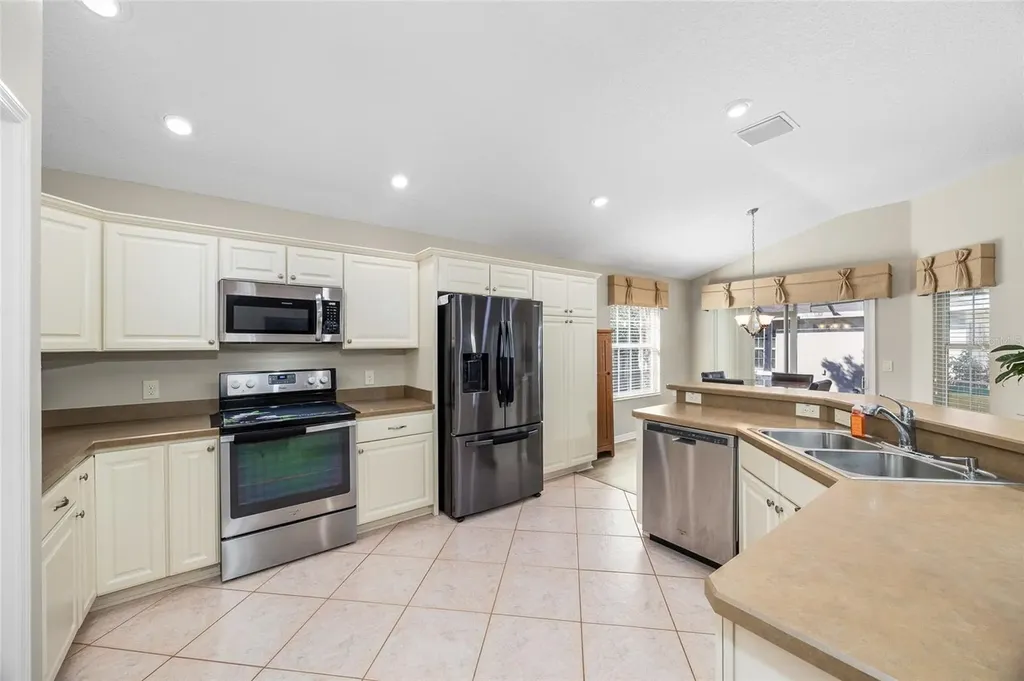 3258 Sylewood Avenue The Villages FL 32163