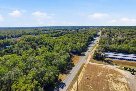 7021 & 7017 N Lecanto Highway Hernando FL 34442