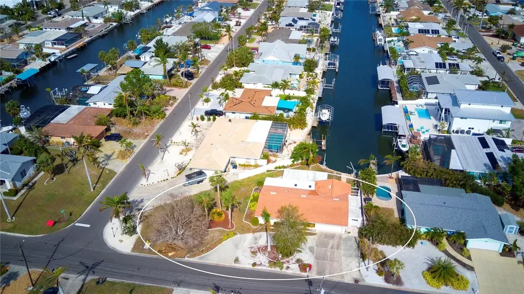 9820 Royal Palm Drive Bradenton FL 34210