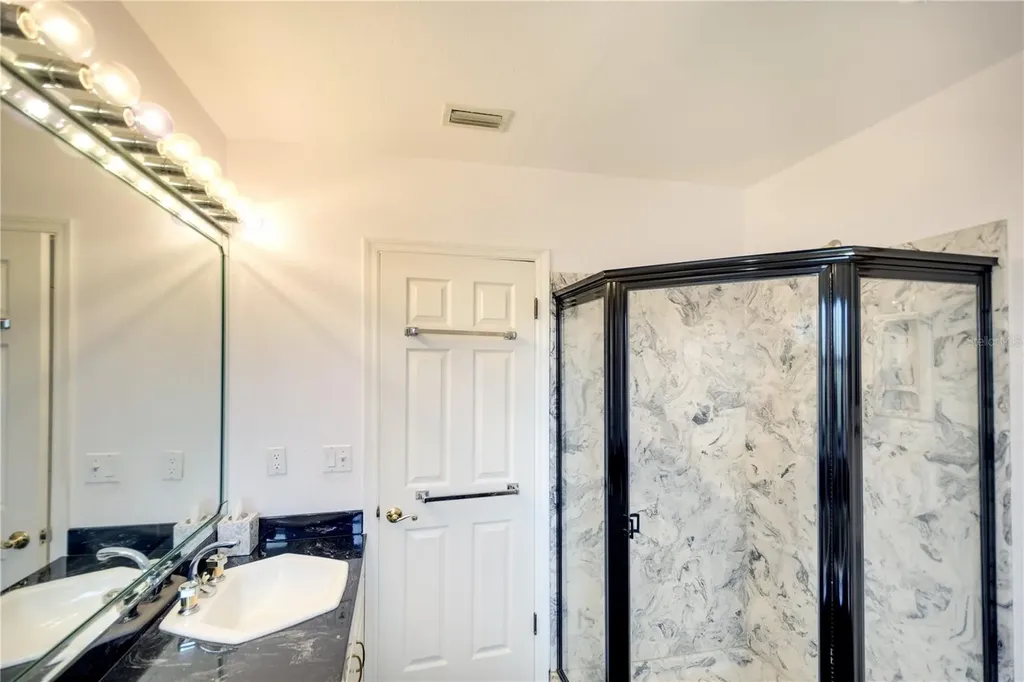 9820 Royal Palm Drive Bradenton FL 34210