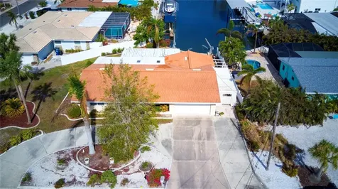9820 Royal Palm Drive Bradenton FL 34210