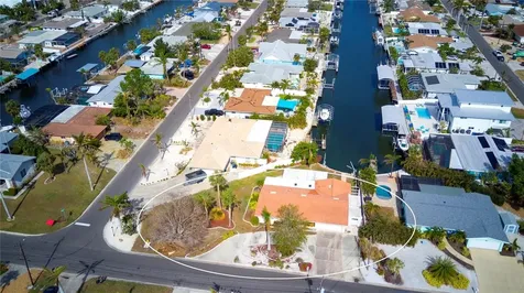 9820 Royal Palm Drive Bradenton FL 34210