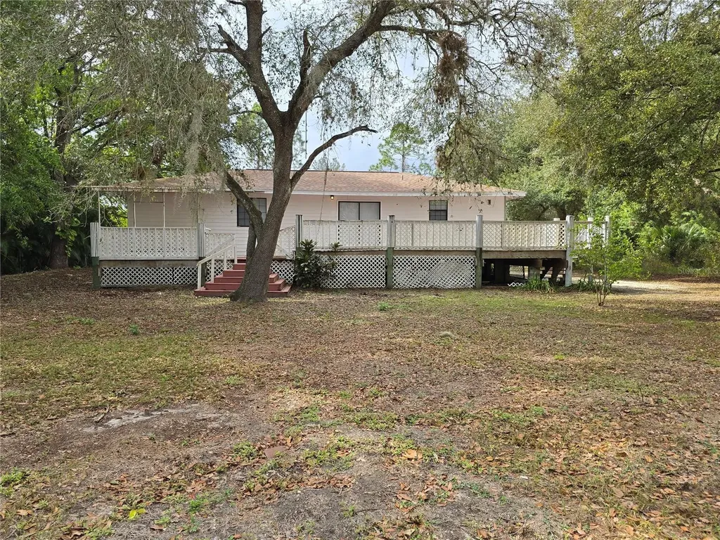 1652 Lake Avenue Lehigh Acres FL 33972