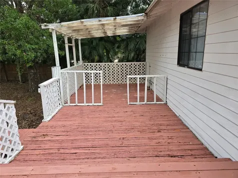 1652 Lake Avenue Lehigh Acres FL 33972