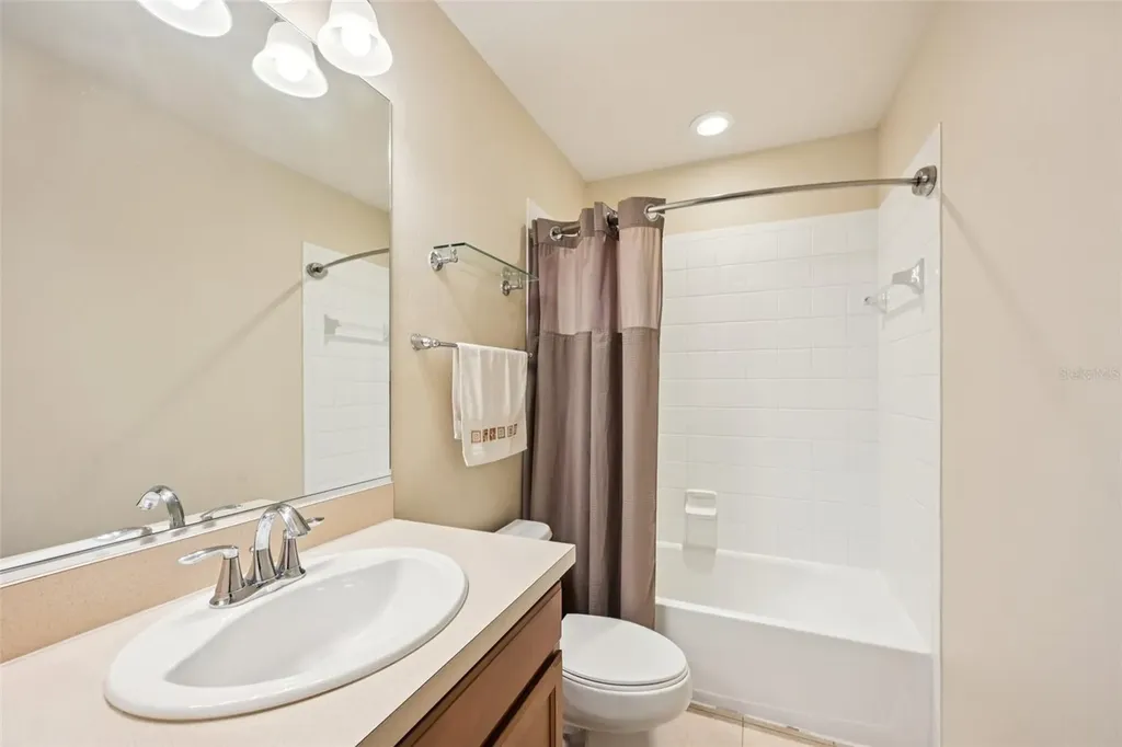 3715 45th Terrace W Bradenton FL 34210