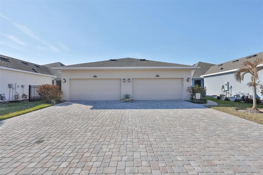 13908 Kingfisher Glen Drive Lithia FL 33547