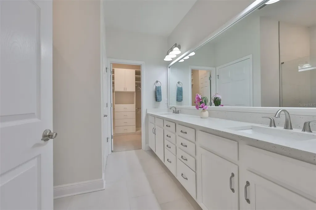 13908 Kingfisher Glen Drive Lithia FL 33547