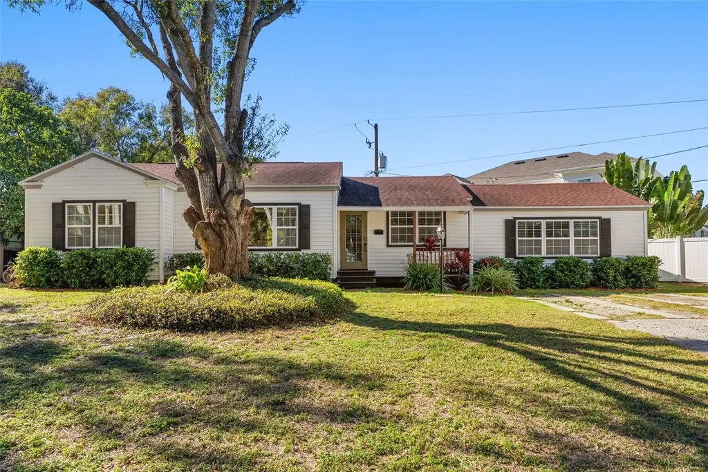 3801 S Lynwood Avenue Tampa FL 33611