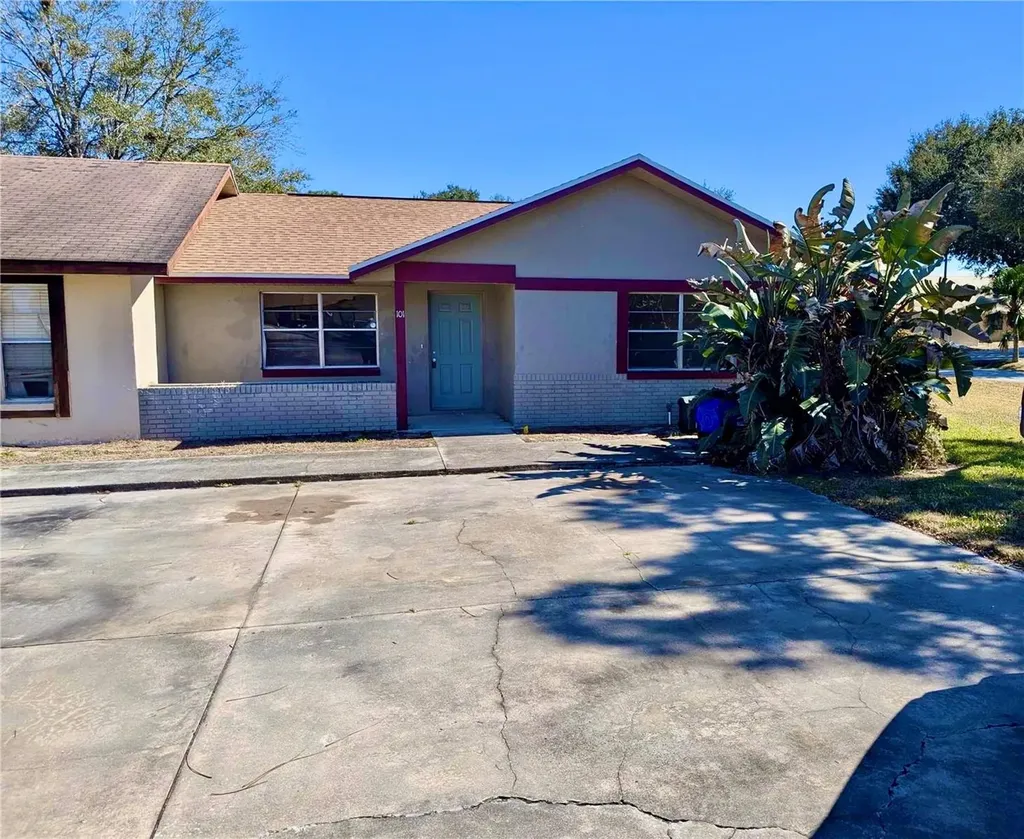 101 Voss Court Sebring FL 33876
