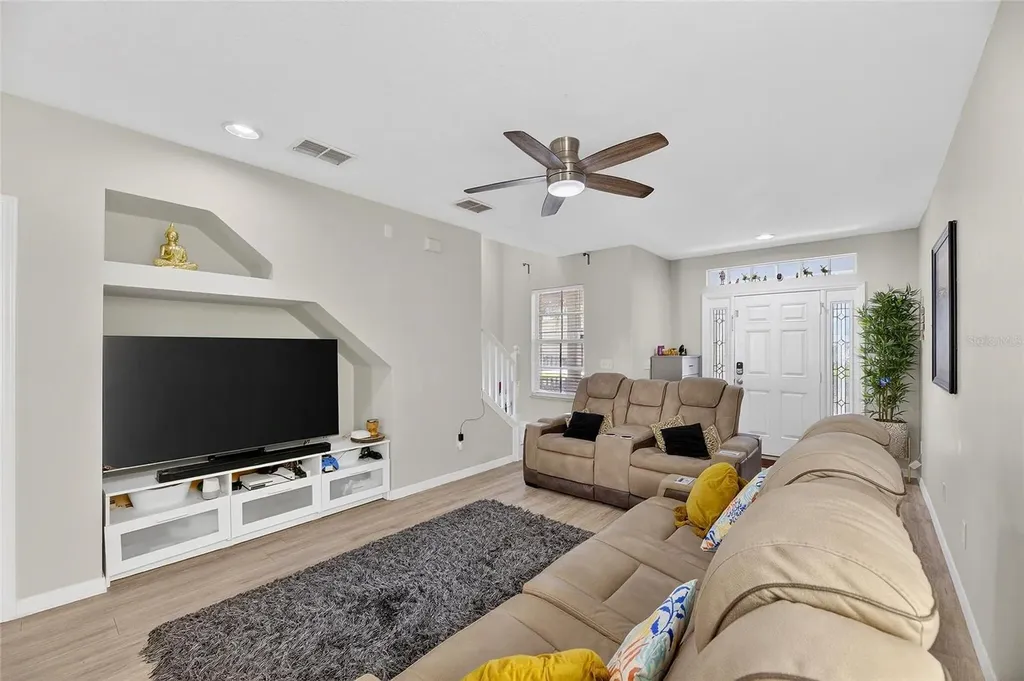 5914 Beaconpark Street Lithia FL 33547