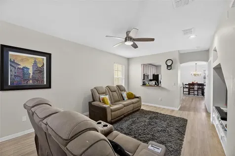 5914 Beaconpark Street Lithia FL 33547