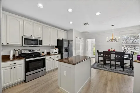5914 Beaconpark Street Lithia FL 33547