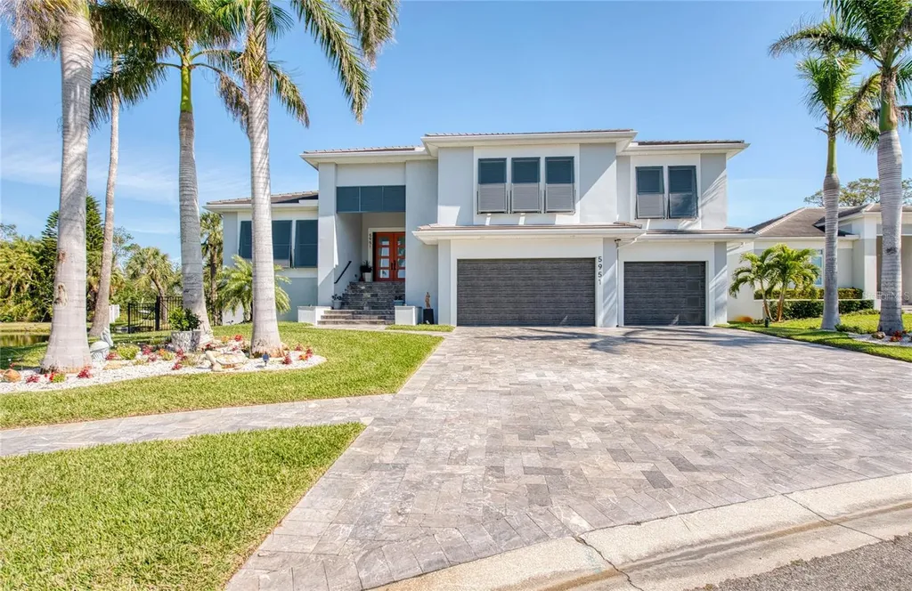 5951 Bay Drive Gulfport FL 33707