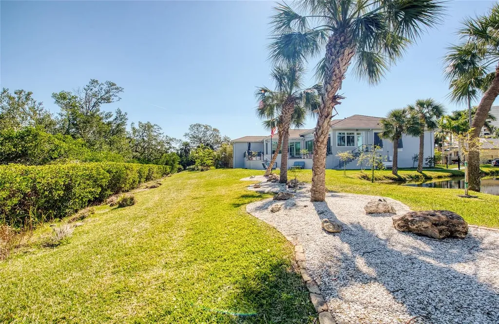 5951 Bay Drive Gulfport FL 33707