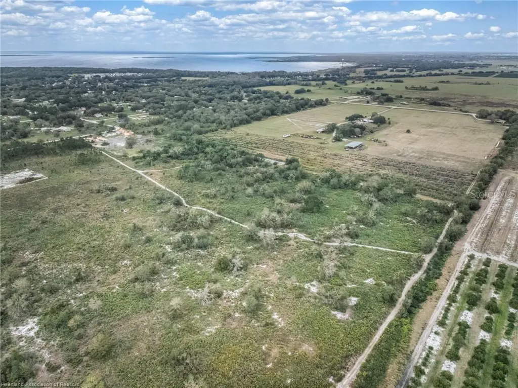 701 Jolly Lane Lorida FL 33857