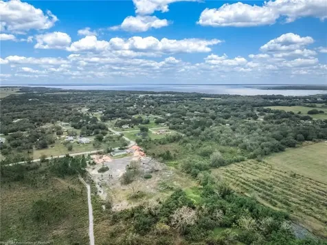 701 Jolly Lane Lorida FL 33857