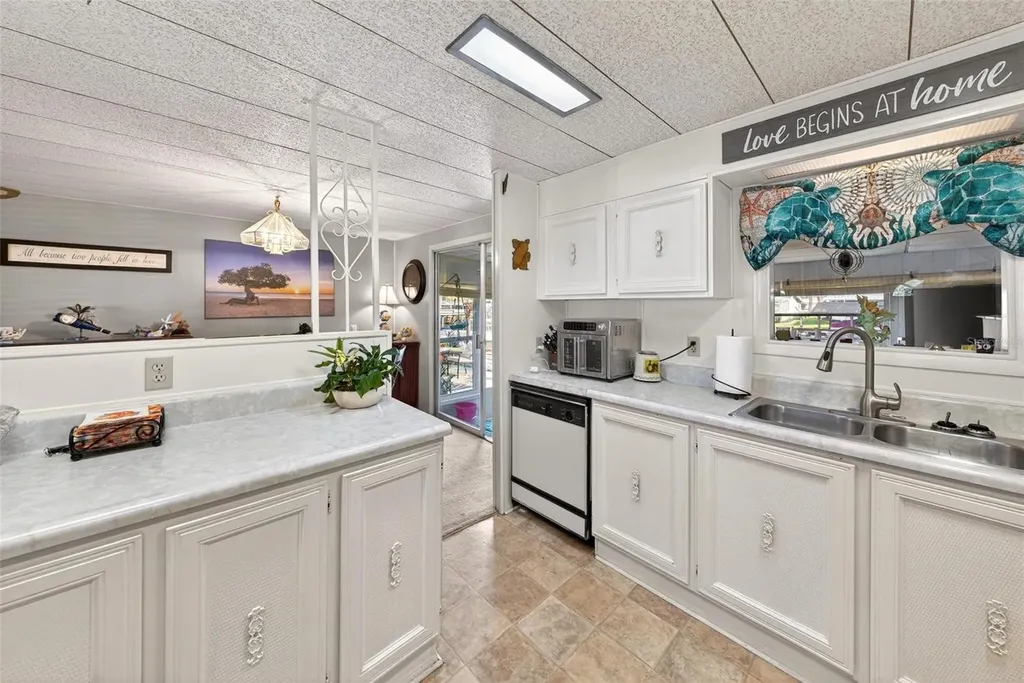 1018 Southland Drive Tavares FL 32778