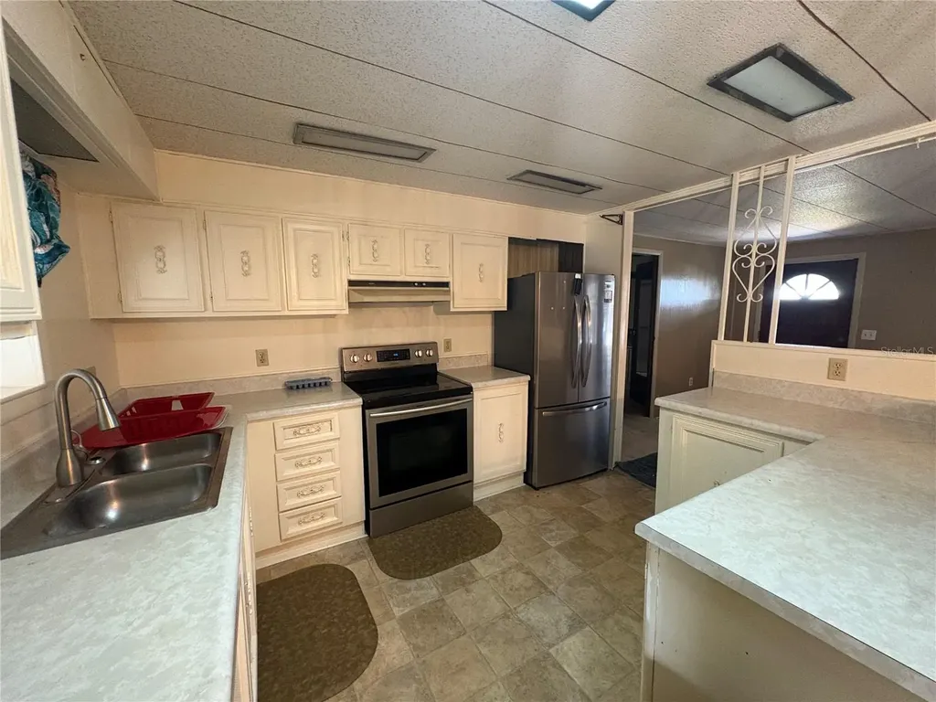 1018 Southland Drive Tavares FL 32778