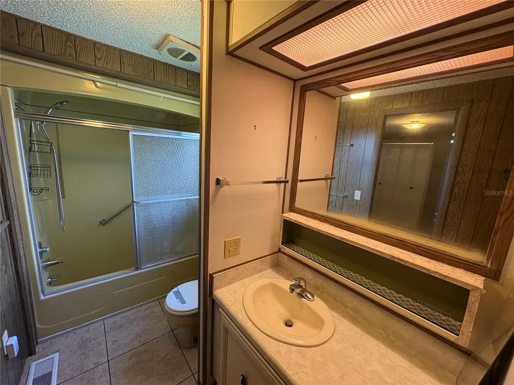1018 Southland Drive Tavares FL 32778
