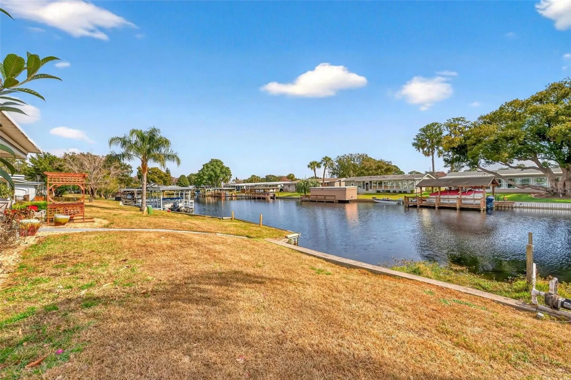 1018 Southland Drive Tavares FL 32778