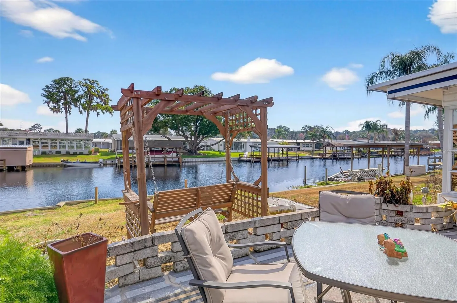 1018 Southland Drive Tavares FL 32778