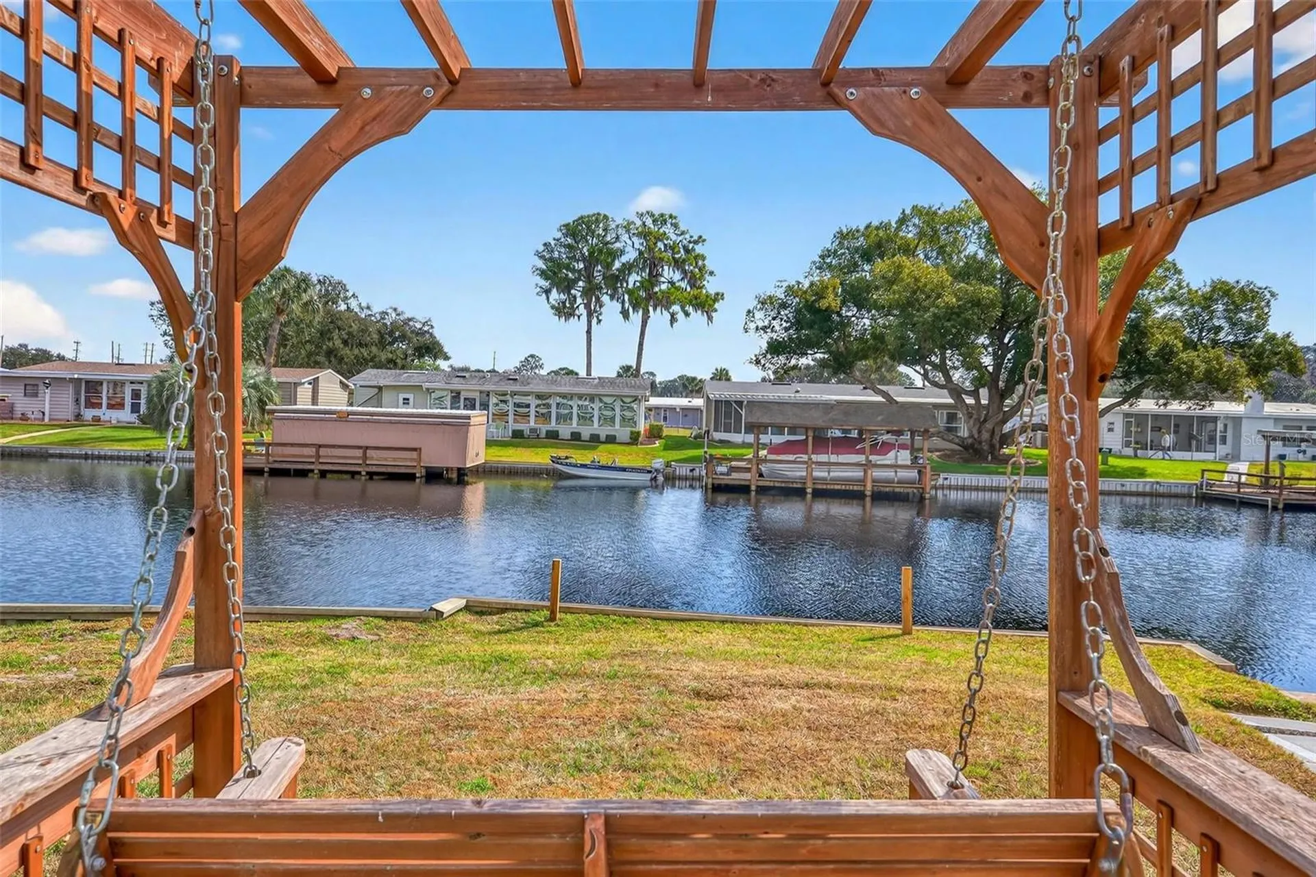 1018 Southland Drive Tavares FL 32778