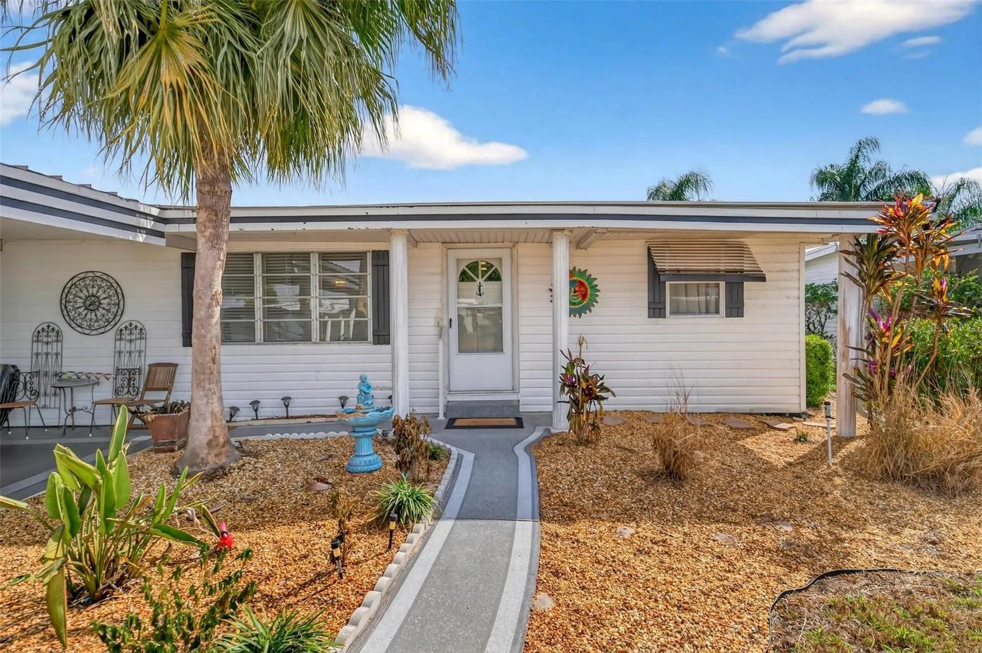 1018 Southland Drive Tavares FL 32778